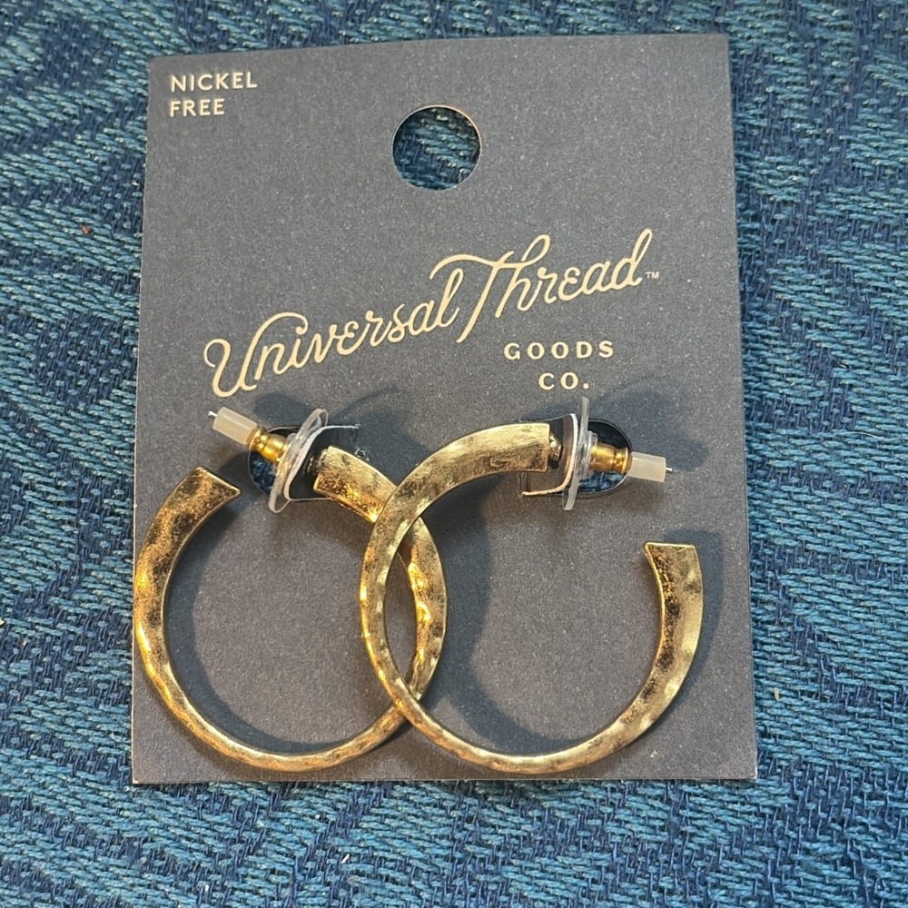 Universal Thread Design Gold Tone Modern Hoop Textured Earrings Nickel Free